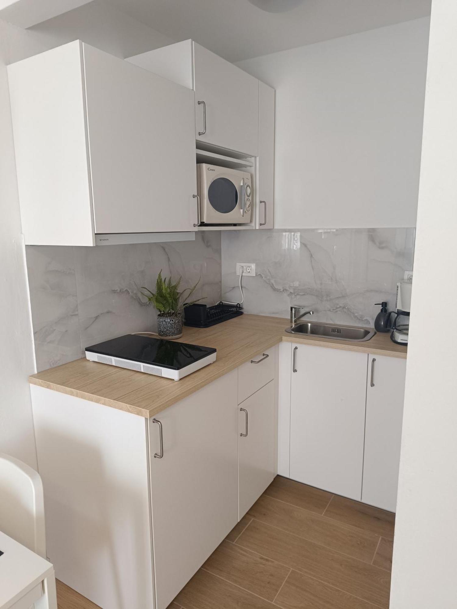 Studio Apartment 3E Split Exterior photo